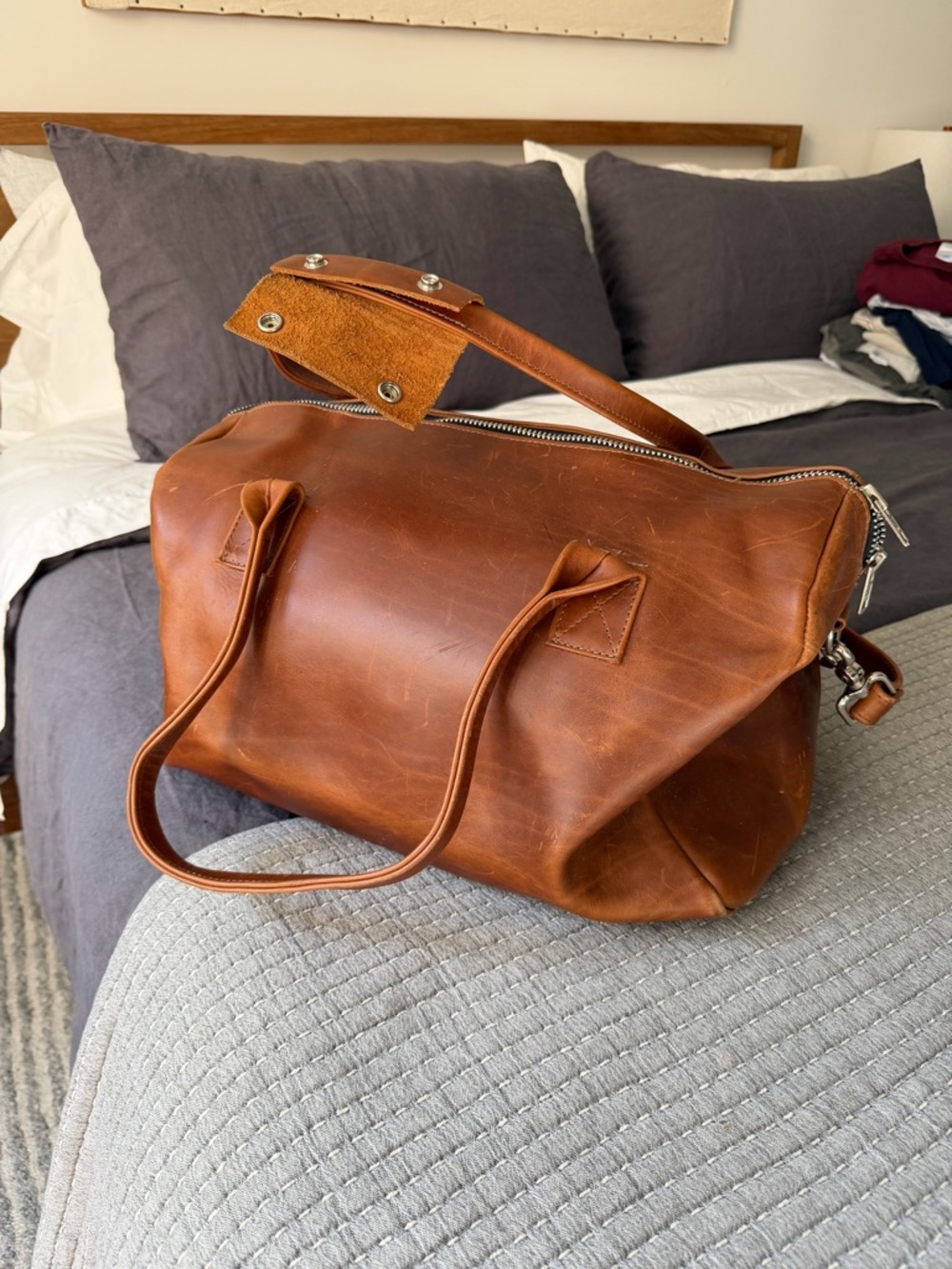 Classic Tan Leather Duffel Bag for Men